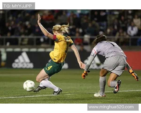 跟足球球星一起训练的神秘人物揭秘他们的幕后故事和训练秘籍